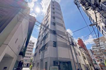 コンフォート入谷の外観（北東側から）