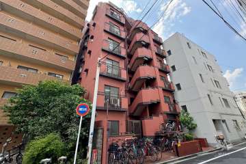 セザール三ノ輪の外観（北東側から）.