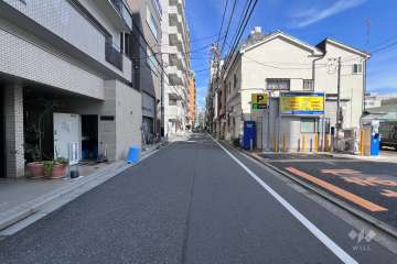 敷地南東側の前面道路