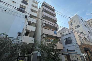 パールシティ浅草壱番館の外観（東側から）