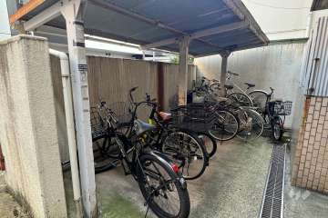 駐輪場（屋根付き）