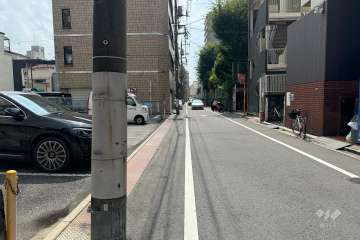 敷地北東側の前面道路　