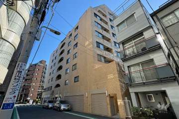 ライオンズマンション鶯谷第2の外観（北西側から）