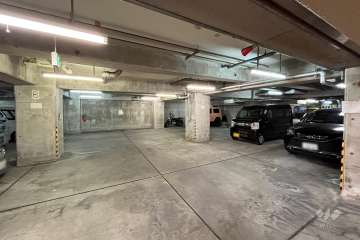 敷地内駐車場（屋内平面式）　