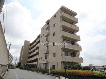 ステイツ宝塚ツイン・グランデヒルズウエストの外観（北西側から）