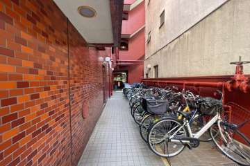 エントランスアプローチ　