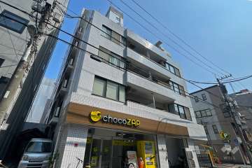 日興パレス雷門の外観（南西側から）