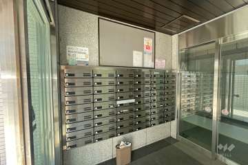 エントランス（共用ポスト）