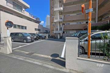 敷地内駐車場（屋外平面式）