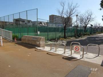 敷地に隣接する瀬戸公園