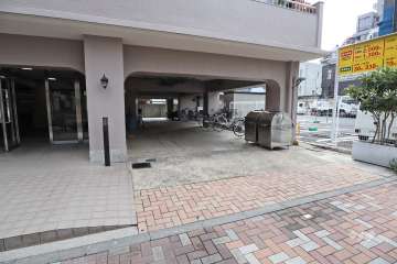 駐車場の出入口