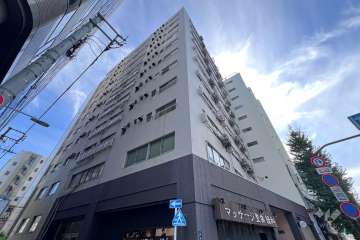 駒形武蔵野マンションの外観（北側から）