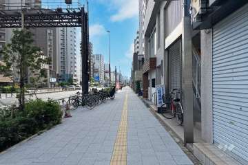 敷地南東側の前面道路　