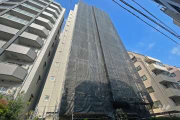コージーコート上野御徒町1の外観（南東側から）