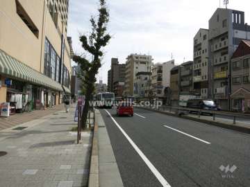 敷地南側は国道2号線に面しています。