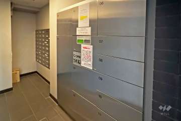 宅配ボックスと共用ポスト