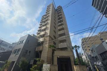 ウィルレーナ東京入谷の外観（北側から）