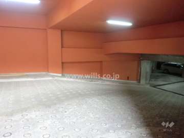 敷地内駐車場（屋内平面式）