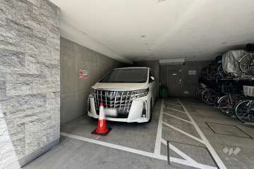 敷地内駐車場（屋内平面式）