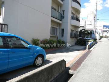 敷地内駐車場（屋外平面式）