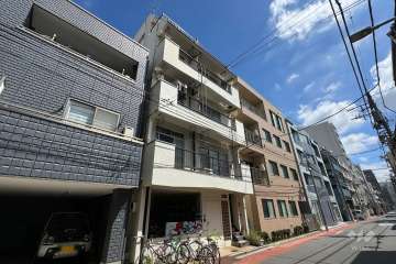 松が谷ドミールの外観（南西側から）