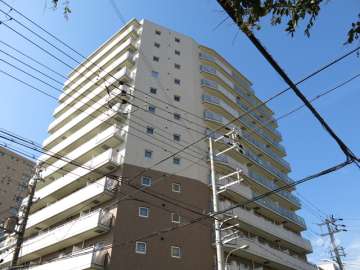 メゾン新御影の外観（南東側から）