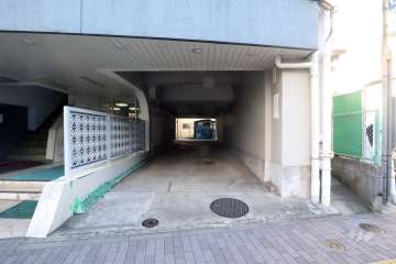 駐車場の出入口