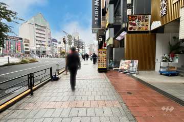敷地の東側前面道路（北側から）