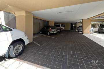 敷地内駐車場（屋内平面式）　