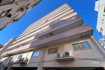 雷門永谷マンションの外観（南東側から）