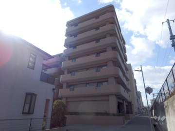 ローレル岡本南の外観（北東側から）