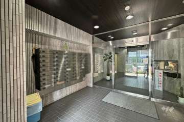 エントランスホール