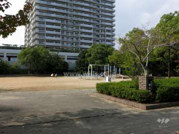 敷地に隣接する公園