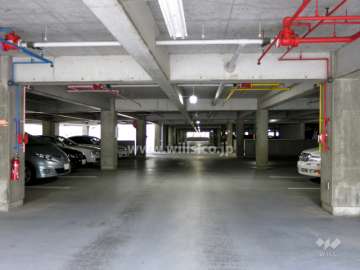 敷地内駐車場（屋内平面式）