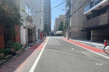 敷地東側の前面道路　