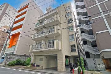 ライオンズマンション日暮里第2の外観（東側から）