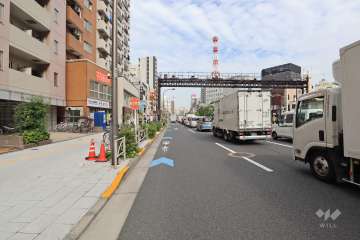 敷地南東側の前面道路　