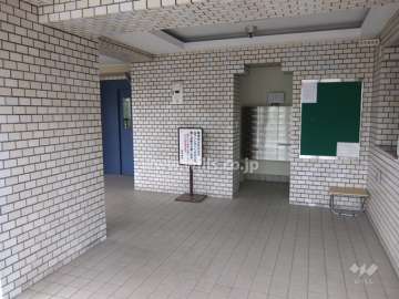 エントランスホール