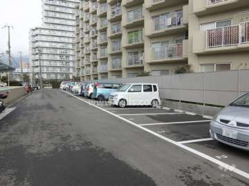 敷地内駐車場（屋外平面式）