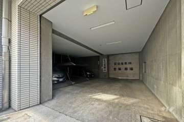 敷地内駐車場（屋内平面式）
