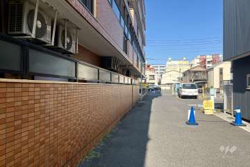 敷地南東側の前面道路　