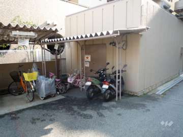 バイク置場