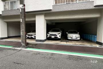 敷地内駐車場（屋内平面式）