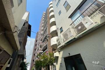 プリメーラ雷門の外観（南東側から）