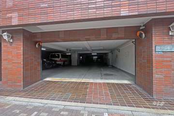 敷地内駐車場（屋内平面式）