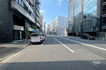 敷地西側の前面道路　