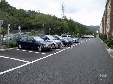 敷地内駐車場（屋外平面式）