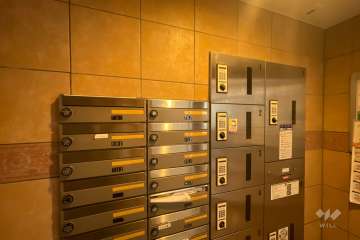 共用ポストと宅配ボックス 