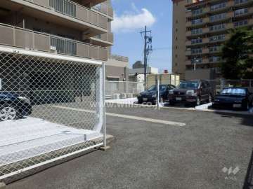 敷地内駐車場（屋外機械式）