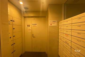 共用ポストと宅配ボックス